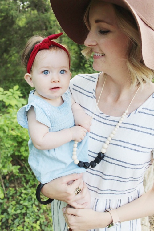 mama-and-little-teething-necklace-giveaway-dearly-noted-lifestyle-blog-2